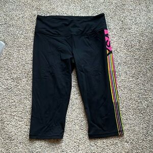 Victorias Secret Sport Capri Leggings